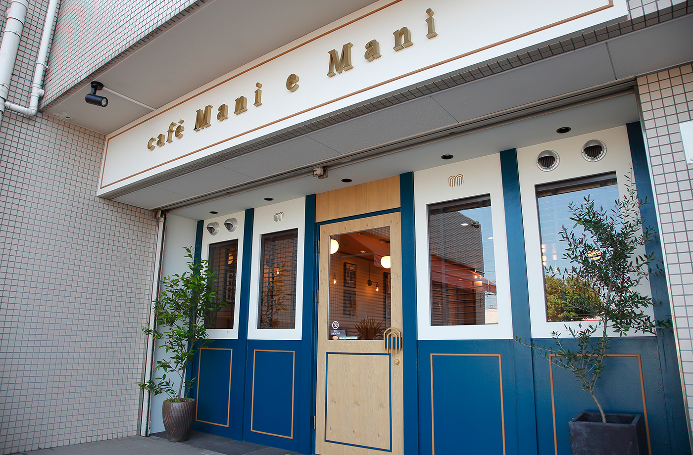 cafe mani e mani 様の内装デザイン(ファサード)