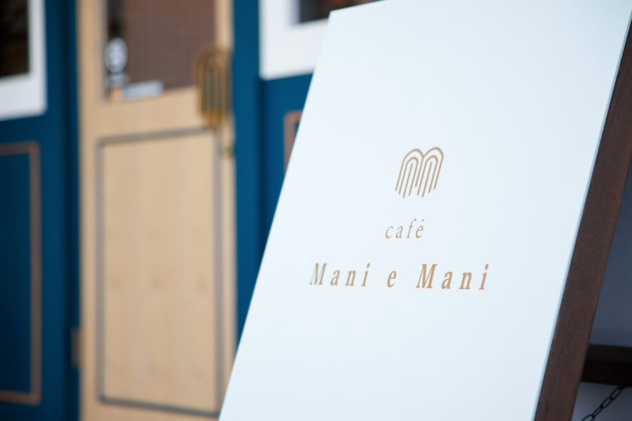 cafe mani e mani