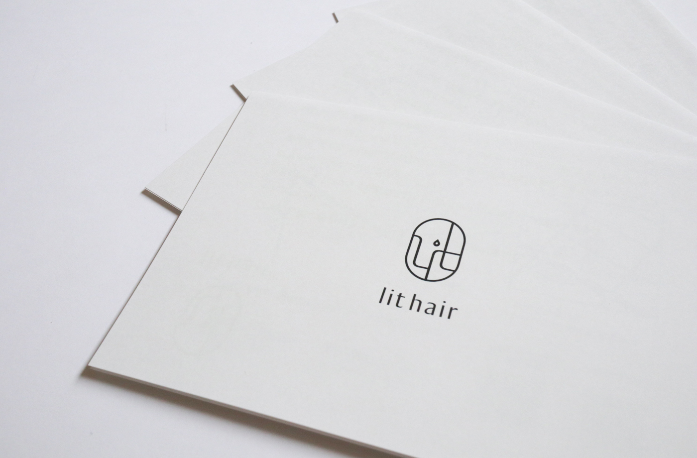 Lit hair様の印刷物